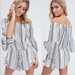 🚨 SOLD OUT 🚨 Off the Shoulder Romper